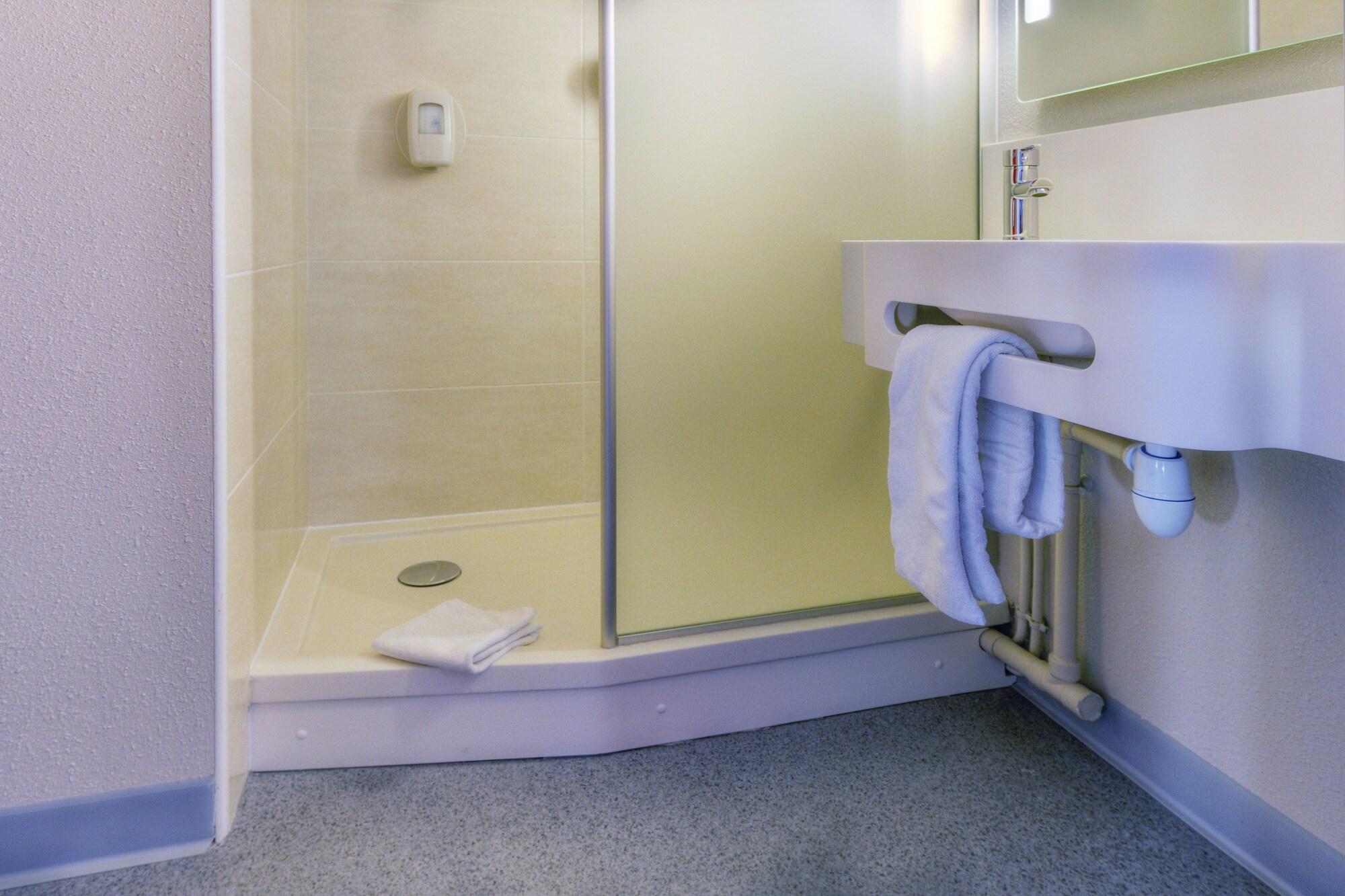 B&B Hotel Marseille Les Ports Ngoại thất bức ảnh