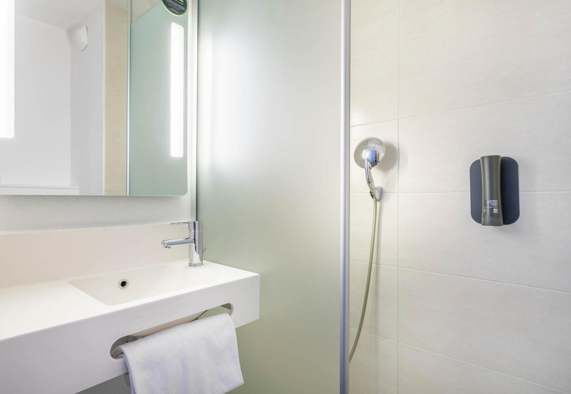 B&B Hotel Marseille Les Ports Ngoại thất bức ảnh